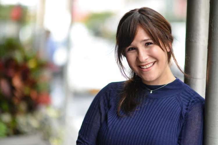 Profile photo of Dr. Peryl Agishtein, licensed mental health clinician